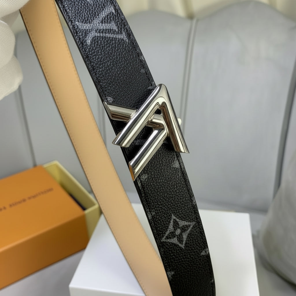 Monogram Luxe Signature V Buckle