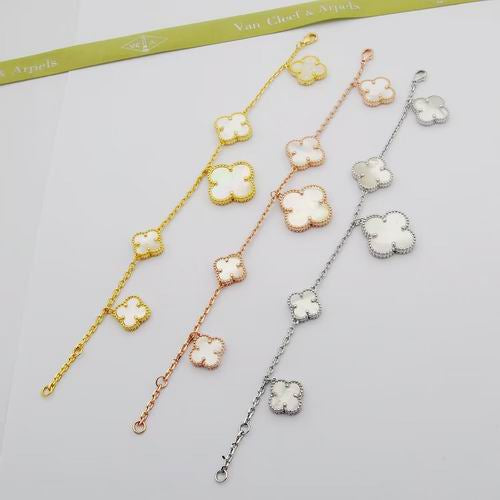 Ivory Clover Luxe Bracelet