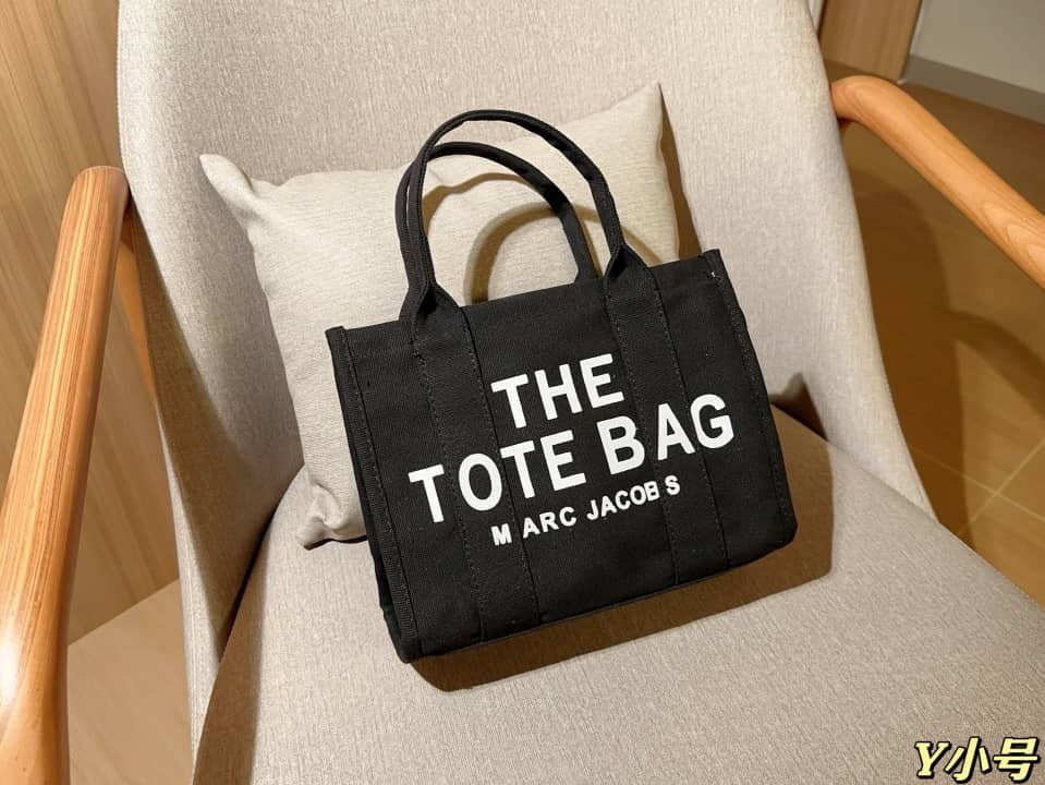 Everyday Statement Tote