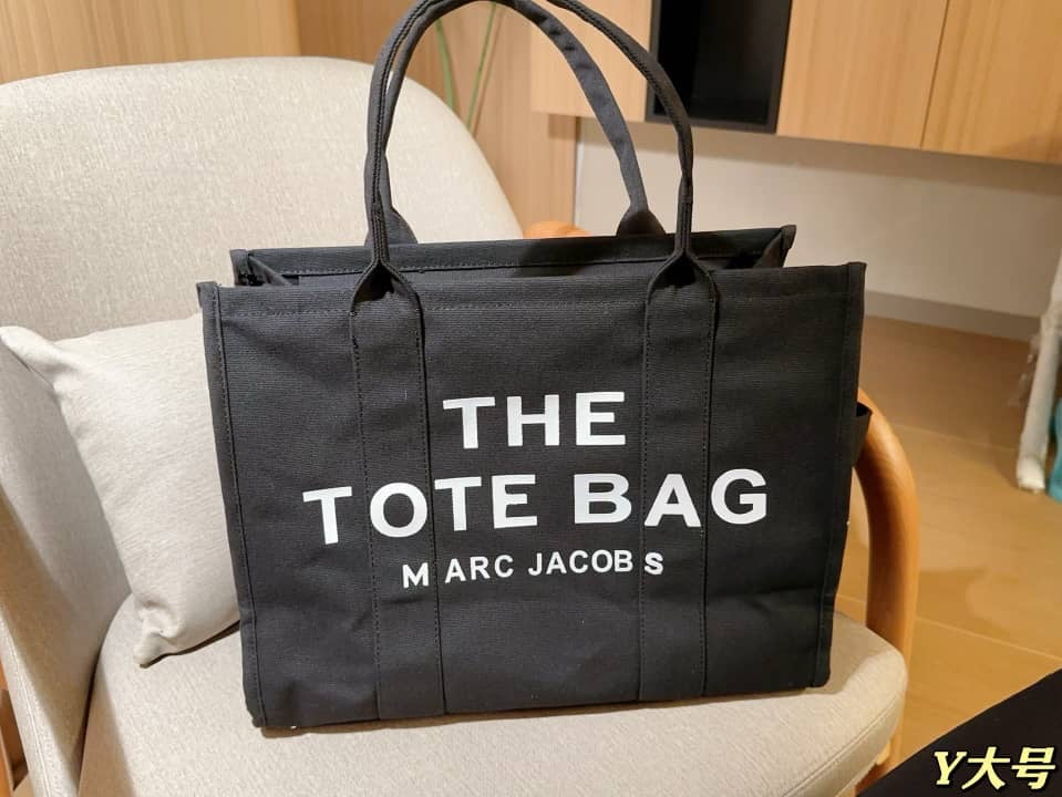 Everyday Statement Tote