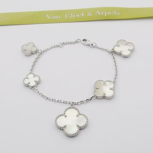 Ivory Clover Luxe Bracelet