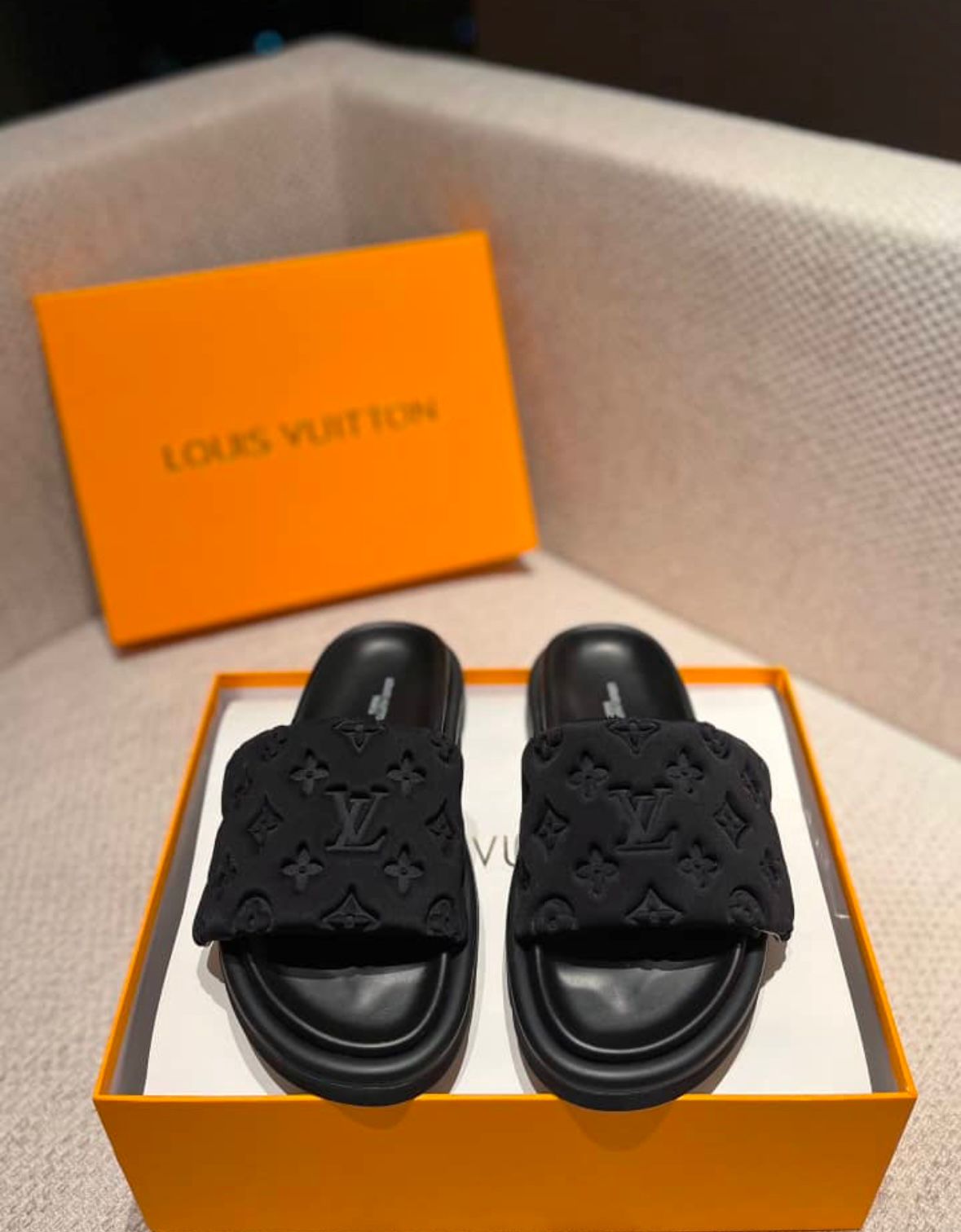 Luxe Cloud Slides
