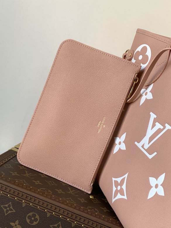 Signature Luxe Everyday Tote
