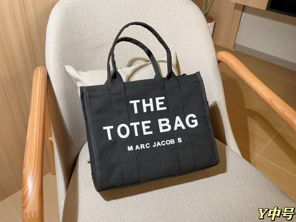 Everyday Statement Tote